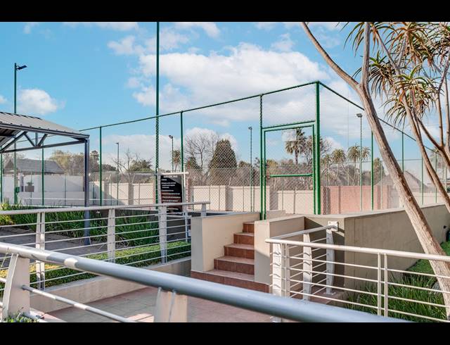 1 BEDROOM APARTMENT FOR SALE IN LONEHILL